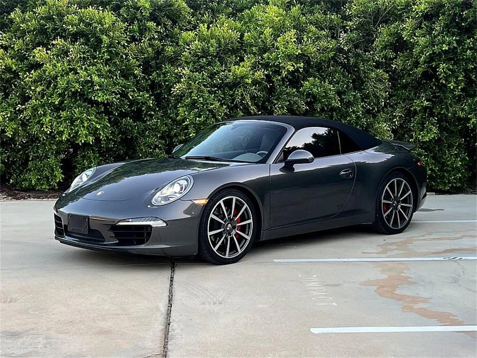 2013 Porsche 911 - Image 11 of 31