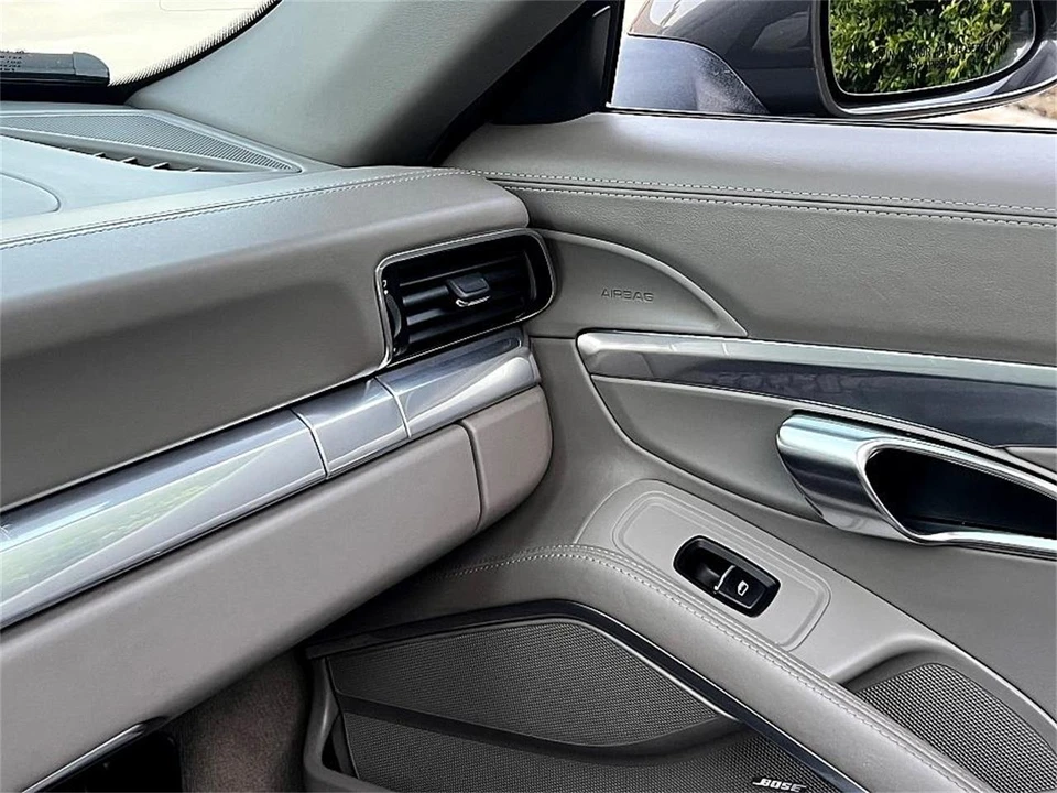 2013 Porsche 911 - Image 27 of 31