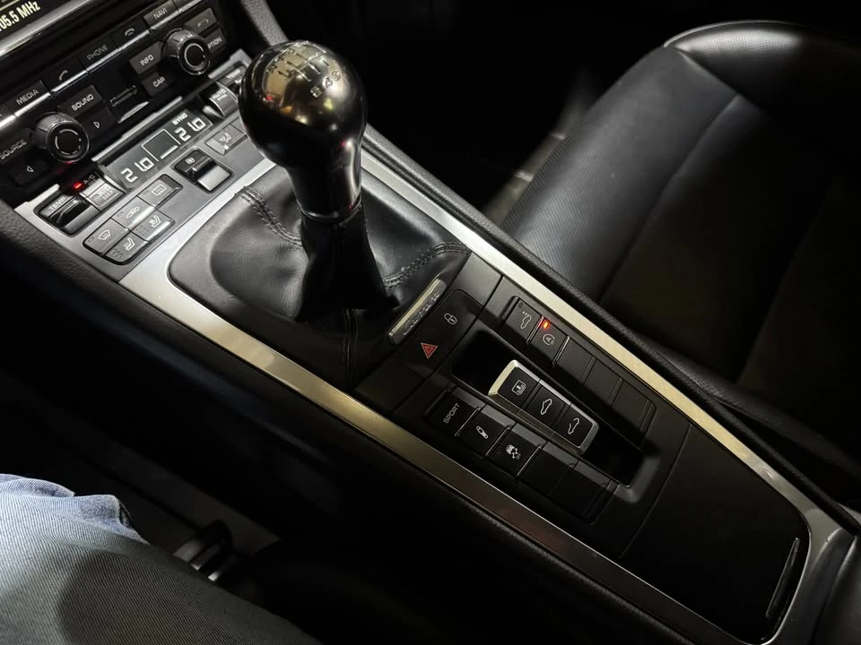 2013 Porsche 991 Carrera 4 - Image 16 of 17