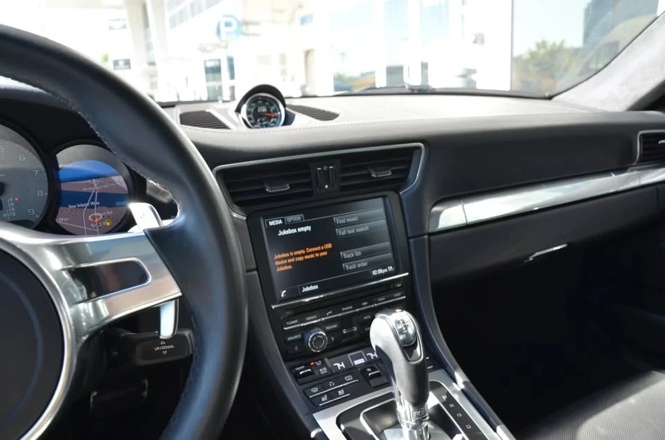 2013 Porsche 991 Carrera 4S - Image 7 of 11