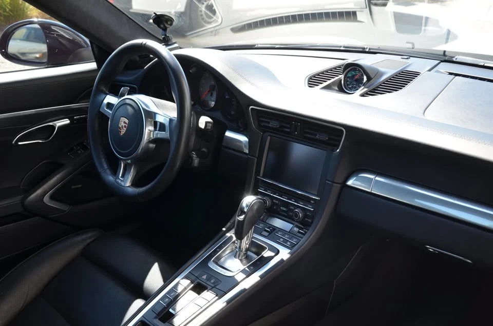 2013 Porsche 991 Carrera 4S - Image 9 of 11