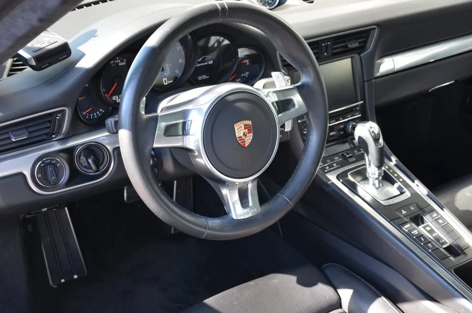 2013 Porsche 991 Carrera 4S - Image 10 of 11