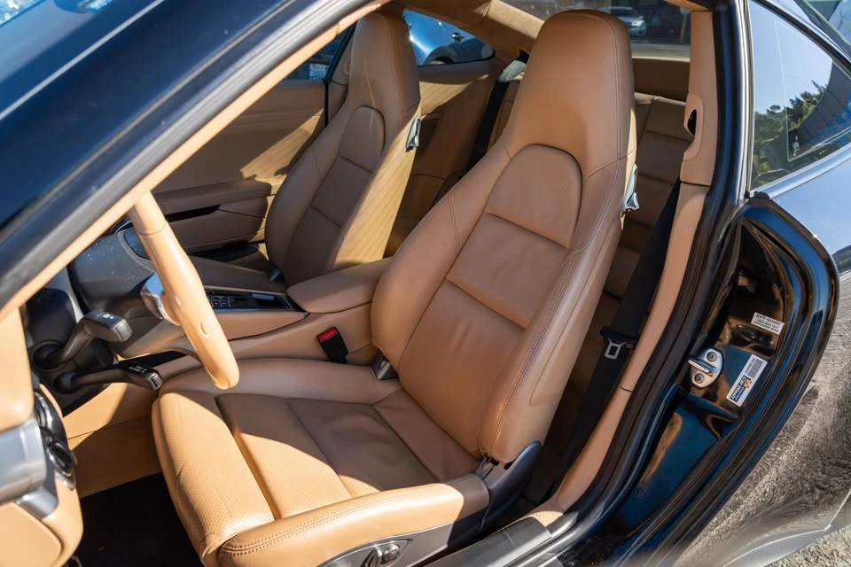 2013 Porsche 991 Carrera 4S - Image 6 of 18