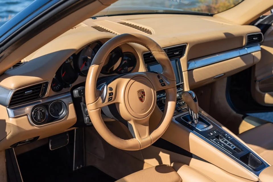 2013 Porsche 991 Carrera 4S - Image 14 of 18