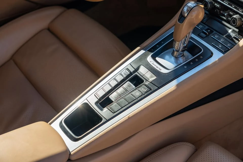 2013 Porsche 991 Carrera 4S - Image 17 of 18