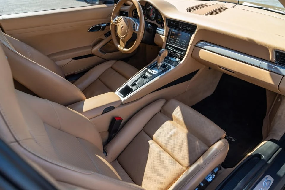 2013 Porsche 991 Carrera 4S - Image 16 of 18