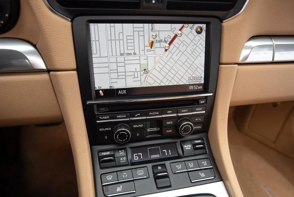 2013 Porsche 991 Carrera 4S - Image 12 of 20