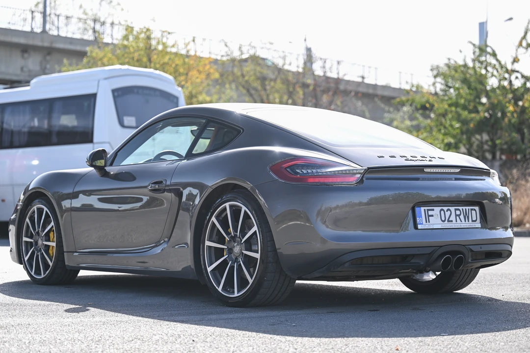 2013 Porsche 981 Cayman S - Image 8 of 31
