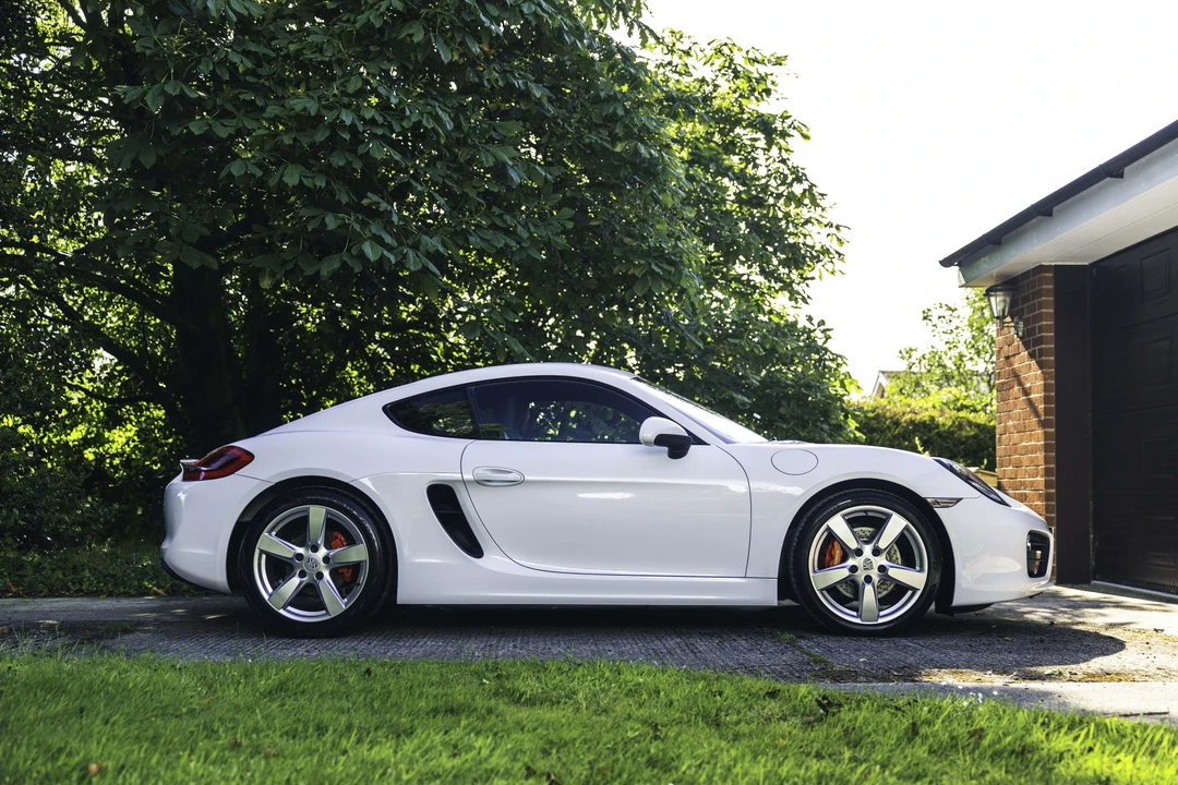 2013 Porsche 981 Cayman S - Image 11 of 31