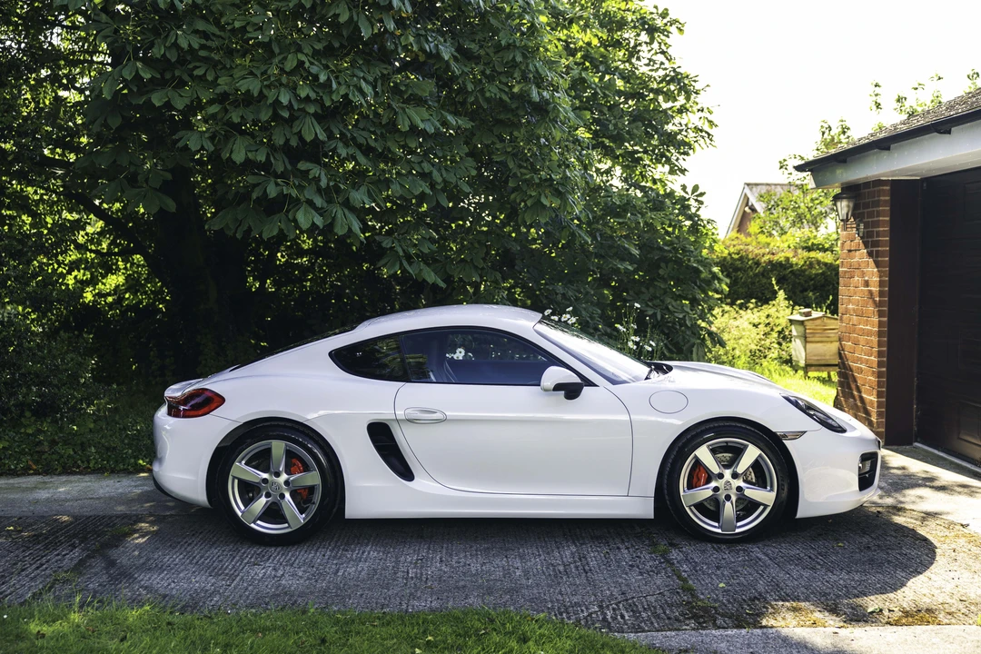 2013 Porsche 981 Cayman S - Image 17 of 31