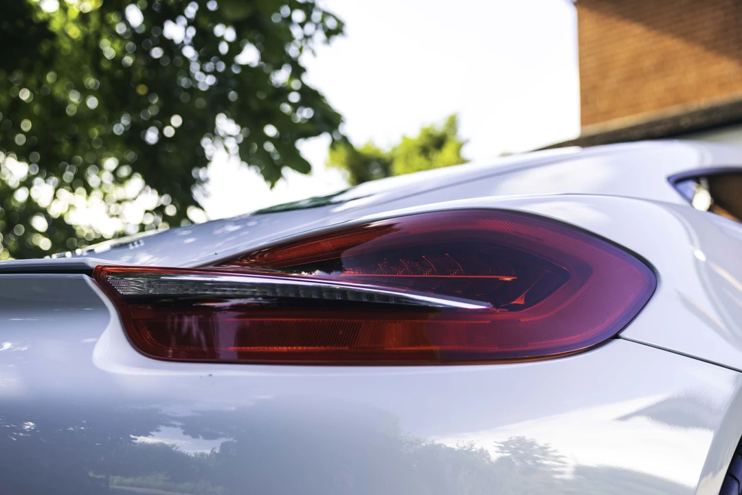 2013 Porsche 981 Cayman S - Image 20 of 31