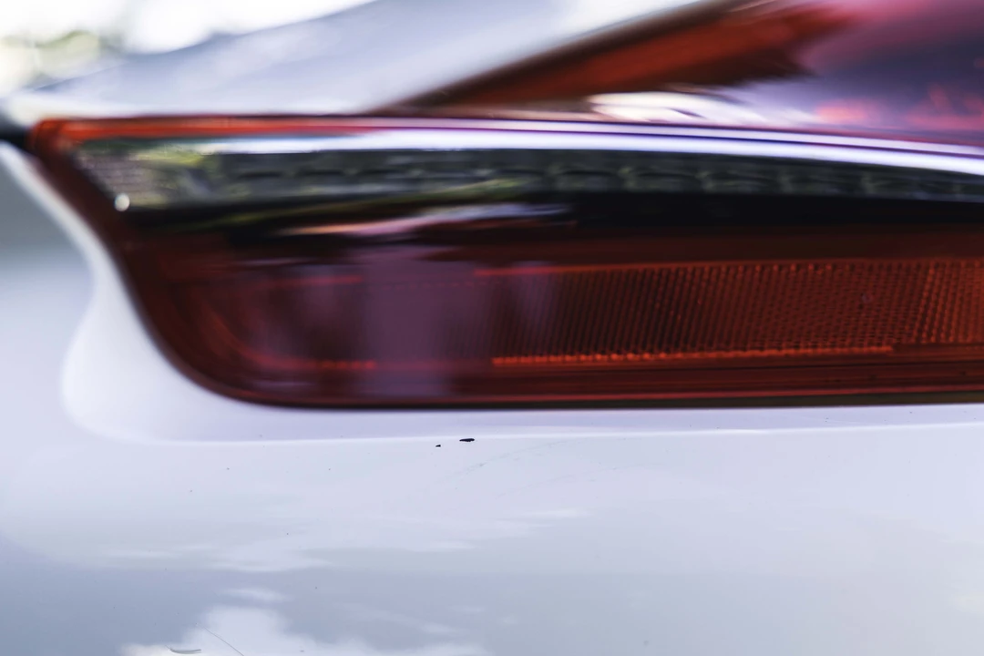2013 Porsche 981 Cayman S - Image 21 of 31