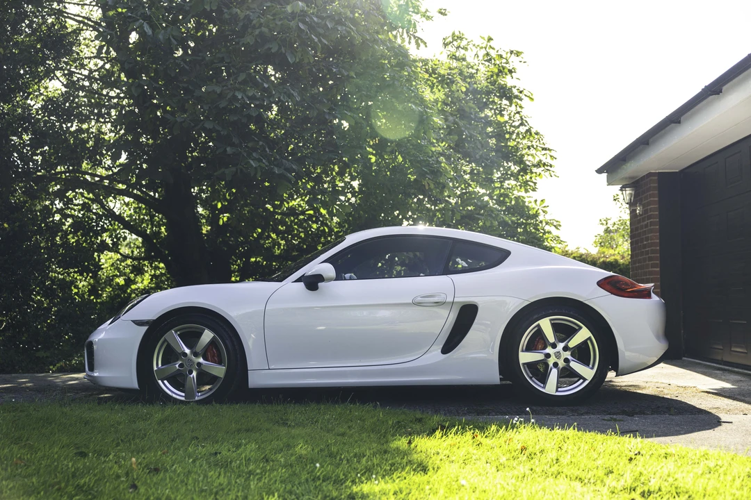 2013 Porsche 981 Cayman S - Image 7 of 31