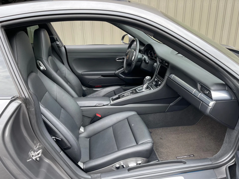 2013 Porsche 991 Carrera - Image 9 of 26