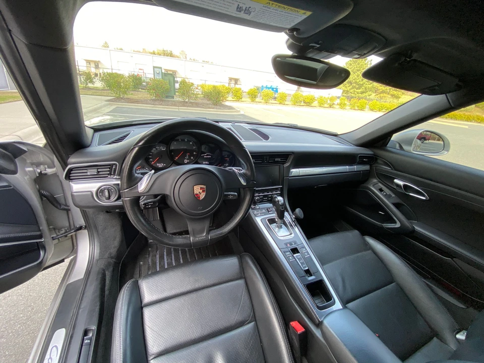 2013 Porsche 991 Carrera - Image 23 of 30