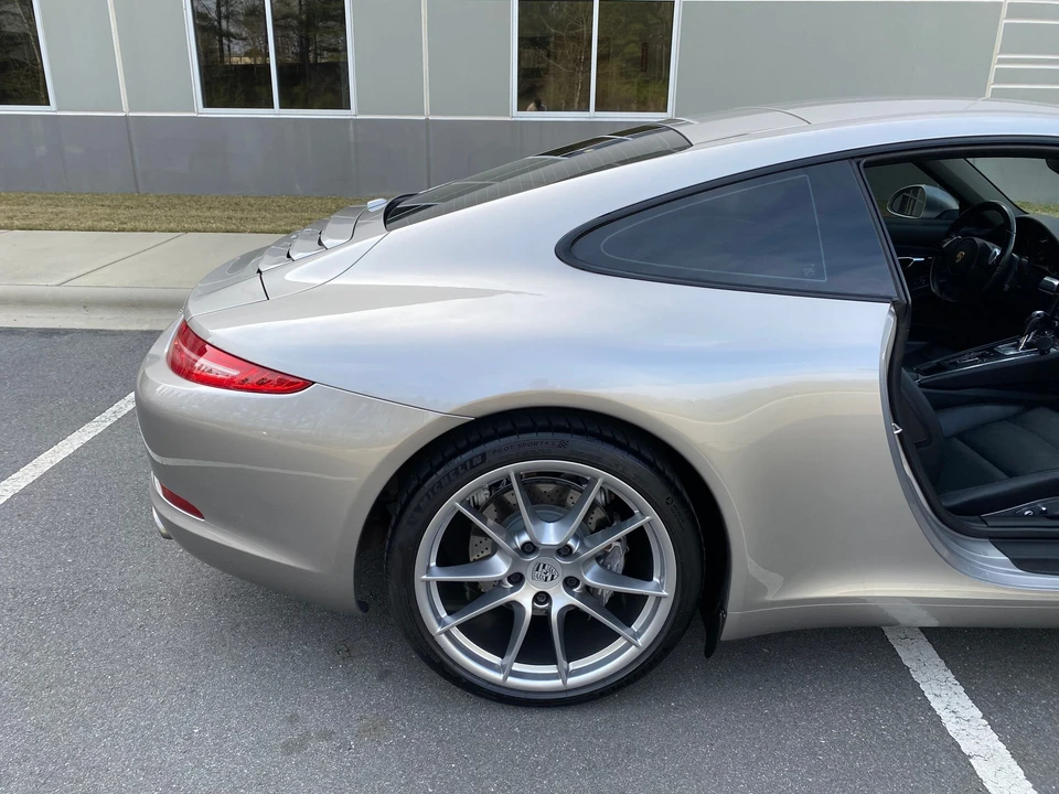 2013 Porsche 991 Carrera - Image 20 of 30