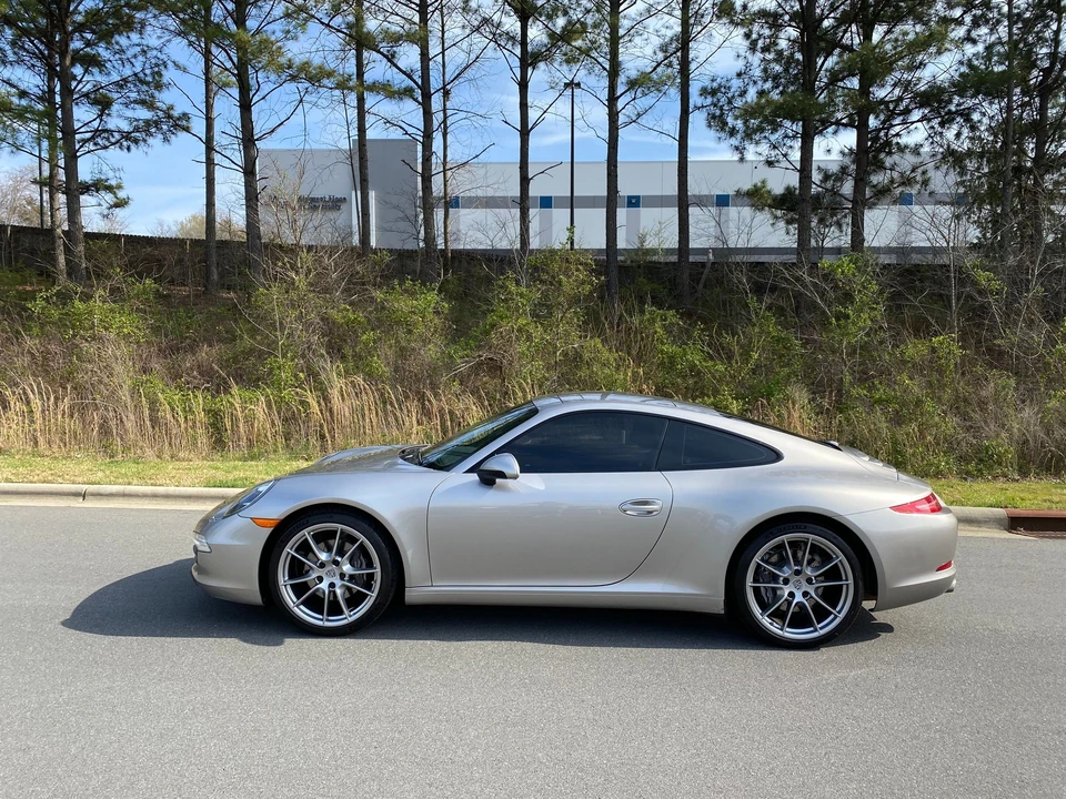 2013 Porsche 991 Carrera - Image 5 of 30