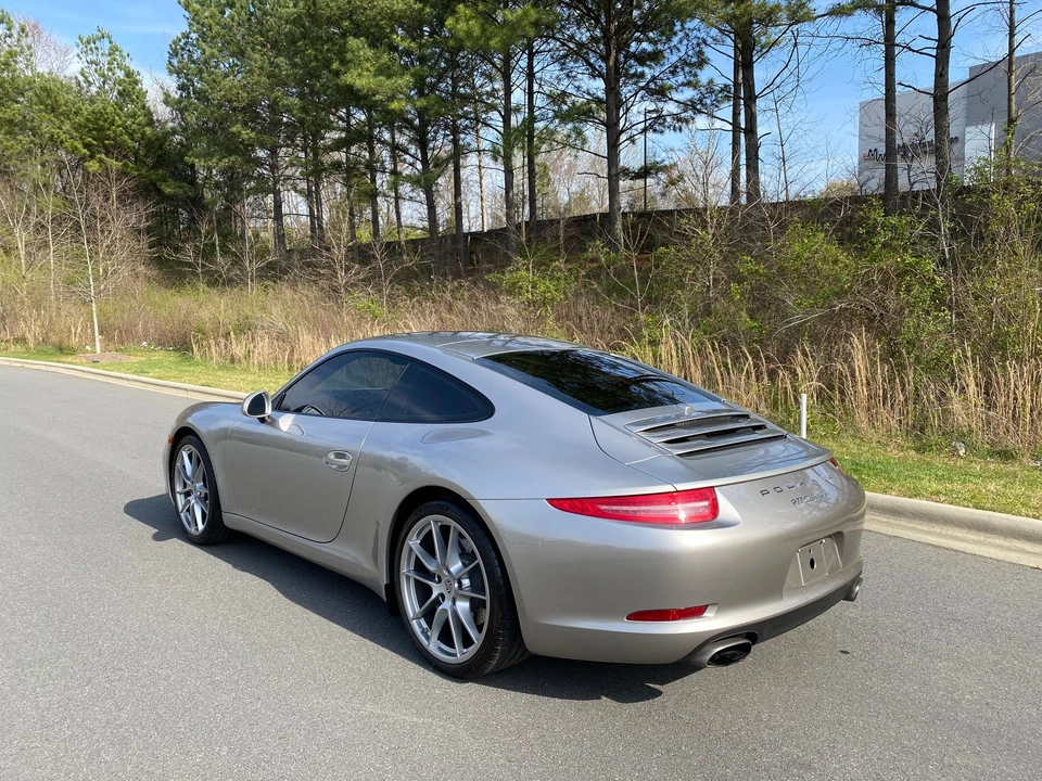 2013 Porsche 991 Carrera - Image 13 of 30