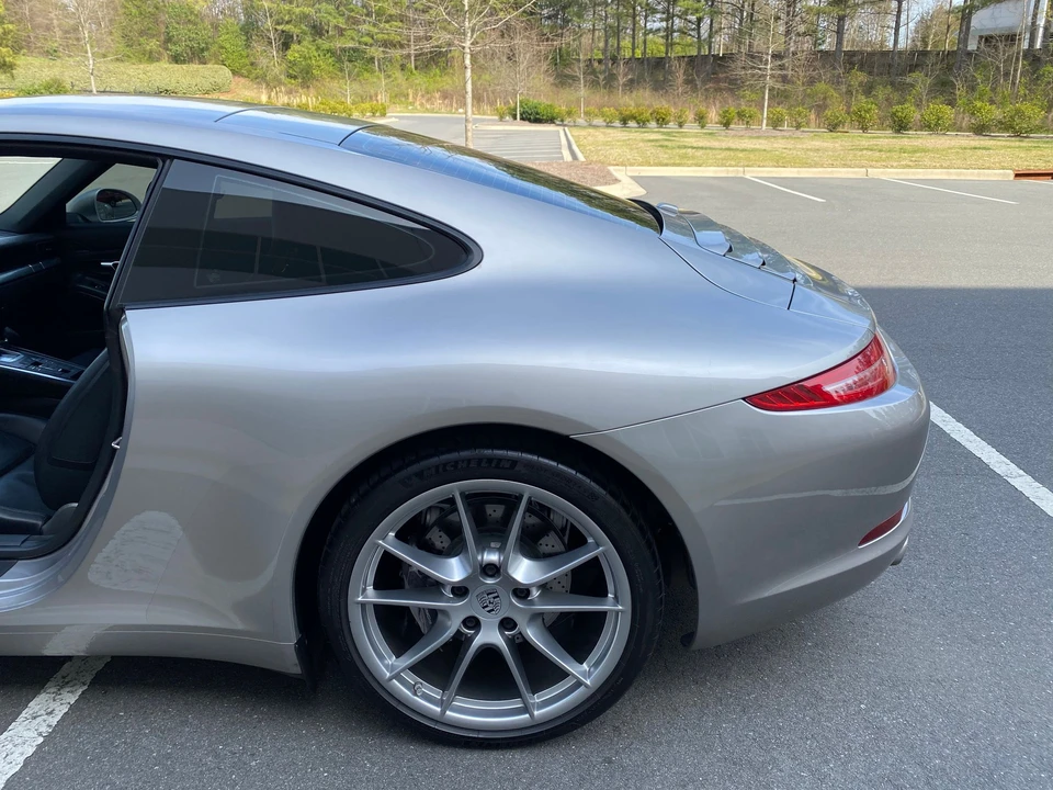 2013 Porsche 991 Carrera - Image 17 of 30