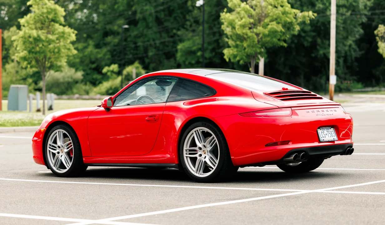 2013 Porsche 991 Carrera 4 - Image 7 of 31