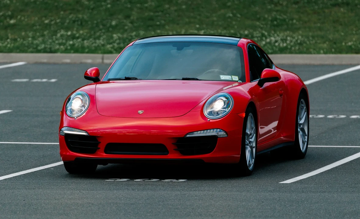 2013 Porsche 991 Carrera 4 - Image 29 of 31