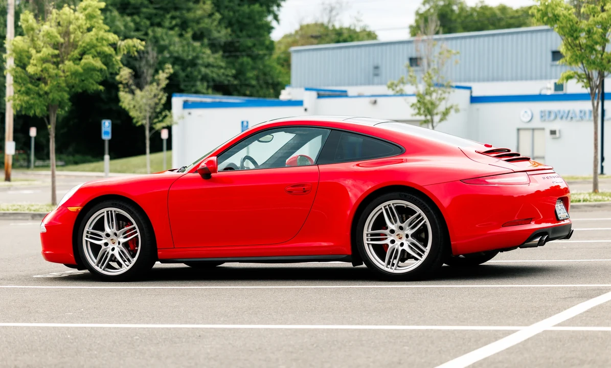 2013 Porsche 991 Carrera 4 - Image 6 of 31