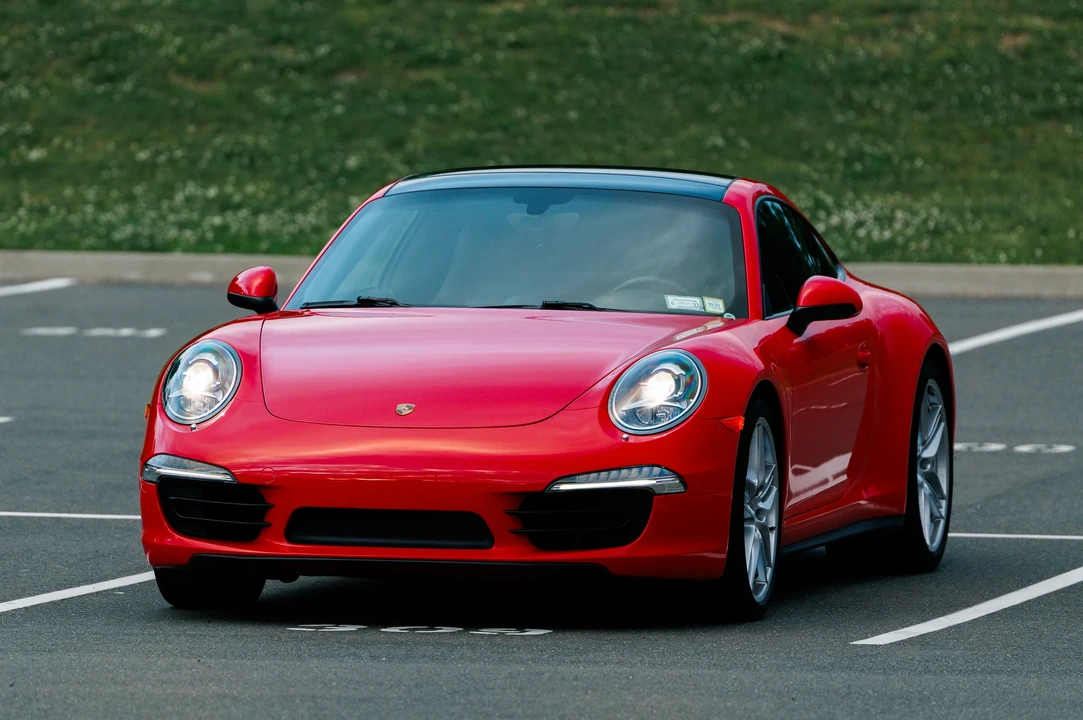 2013 Porsche 991 Carrera 4 - Image 26 of 31