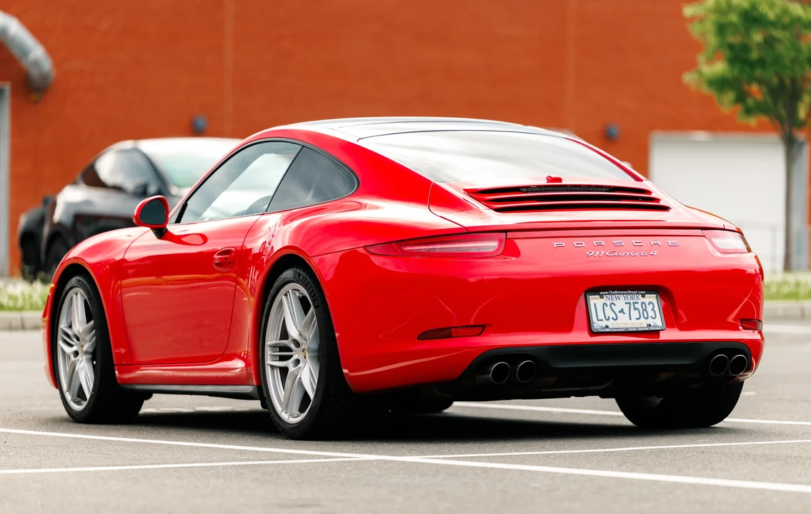 2013 Porsche 991 Carrera 4 - Image 8 of 31