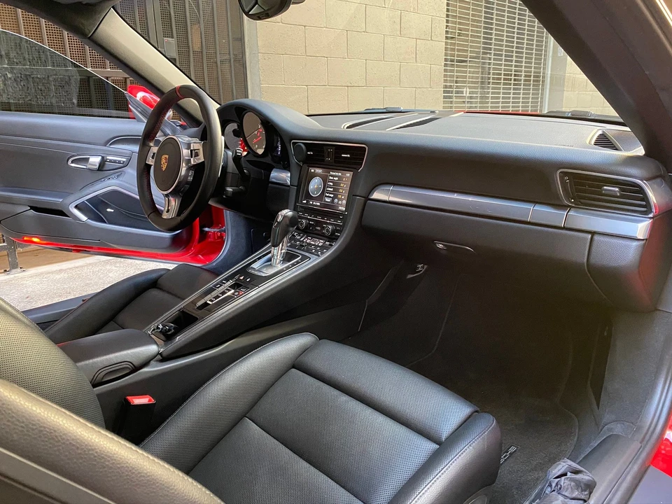 2013 Porsche 991 Carrera - Image 12 of 20