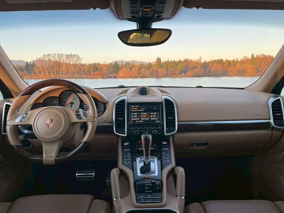 2013 Porsche 958 Cayenne S - Image 11 of 16
