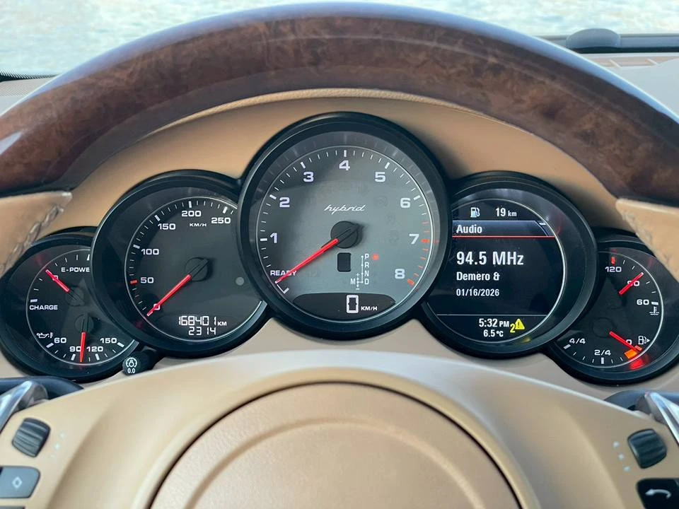 2013 Porsche 958 Cayenne S - Image 13 of 16