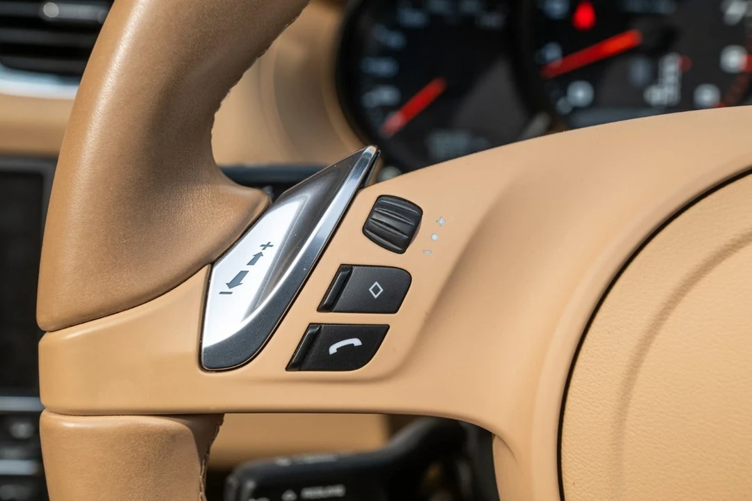 2013 Porsche 981 Boxster - Image 28 of 30