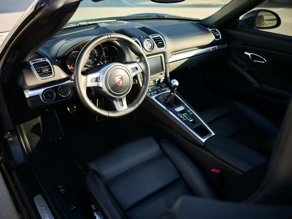 2013 Porsche 981 Boxster - Image 15 of 24