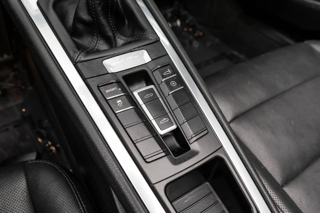 2013 Porsche 981 Boxster - Image 29 of 31