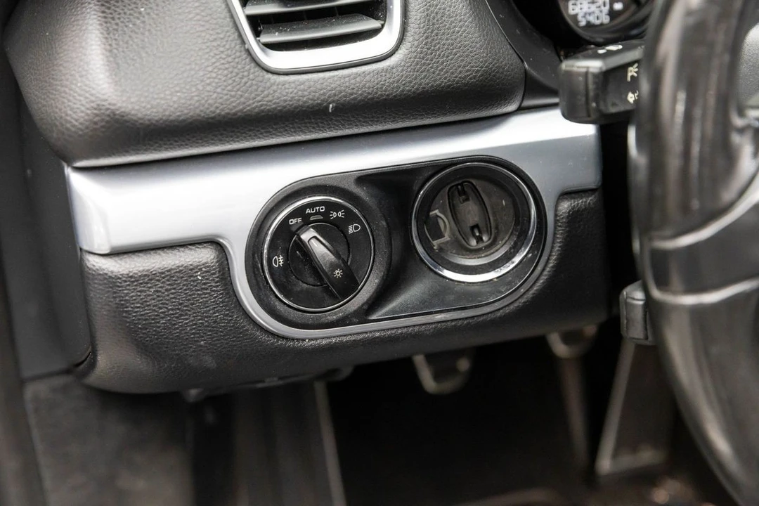 2013 Porsche 981 Boxster - Image 20 of 31
