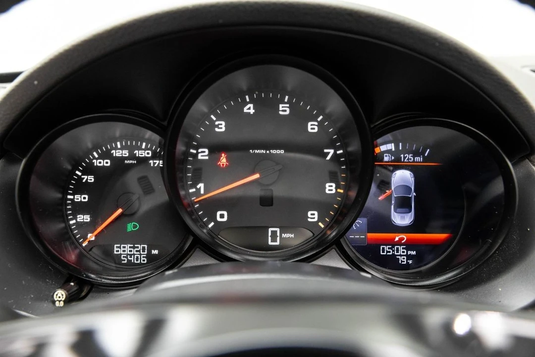 2013 Porsche 981 Boxster - Image 25 of 31