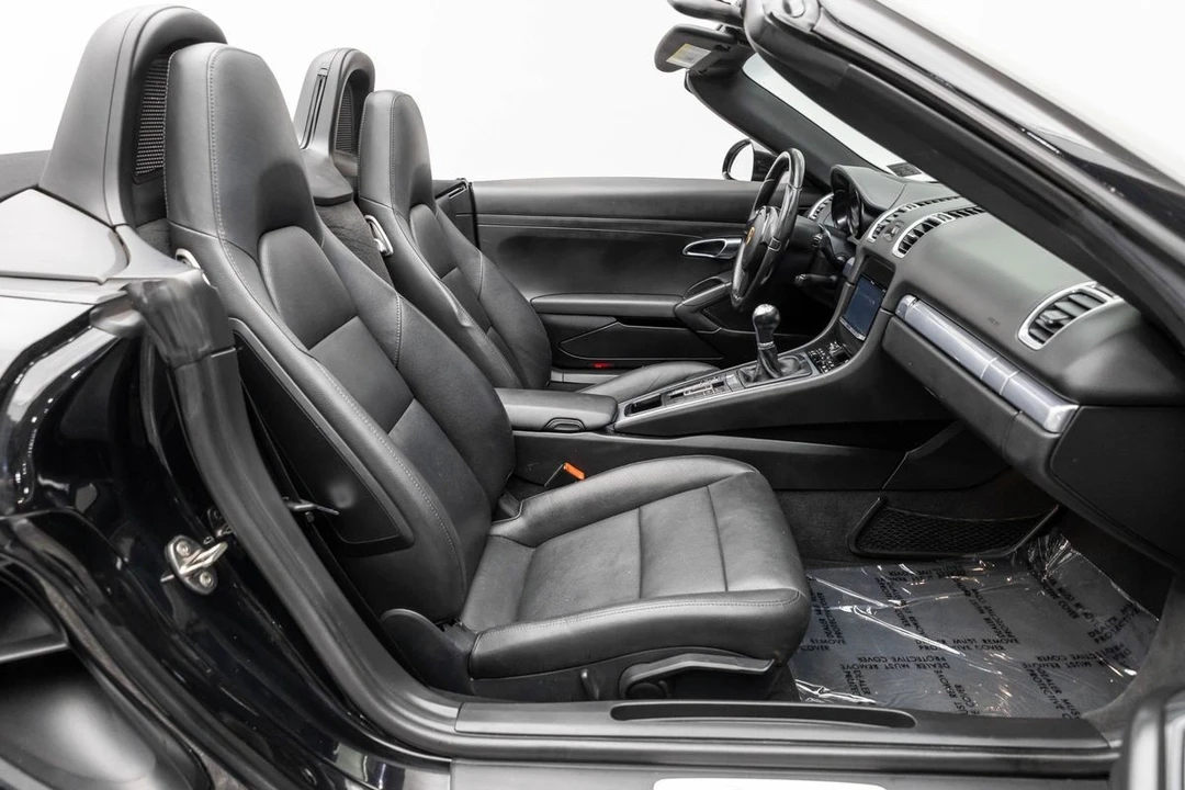 2013 Porsche 981 Boxster - Image 14 of 31