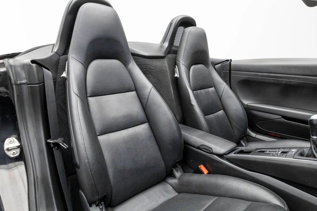 2013 Porsche 981 Boxster - Image 16 of 31