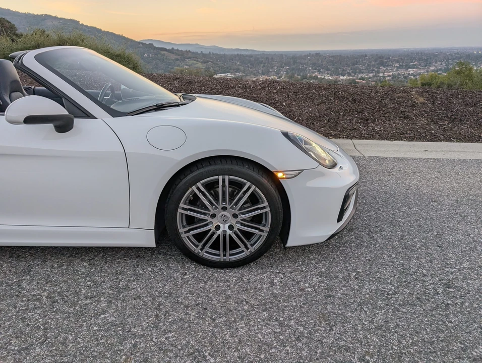 2013 Porsche 981 Boxster - Image 11 of 31