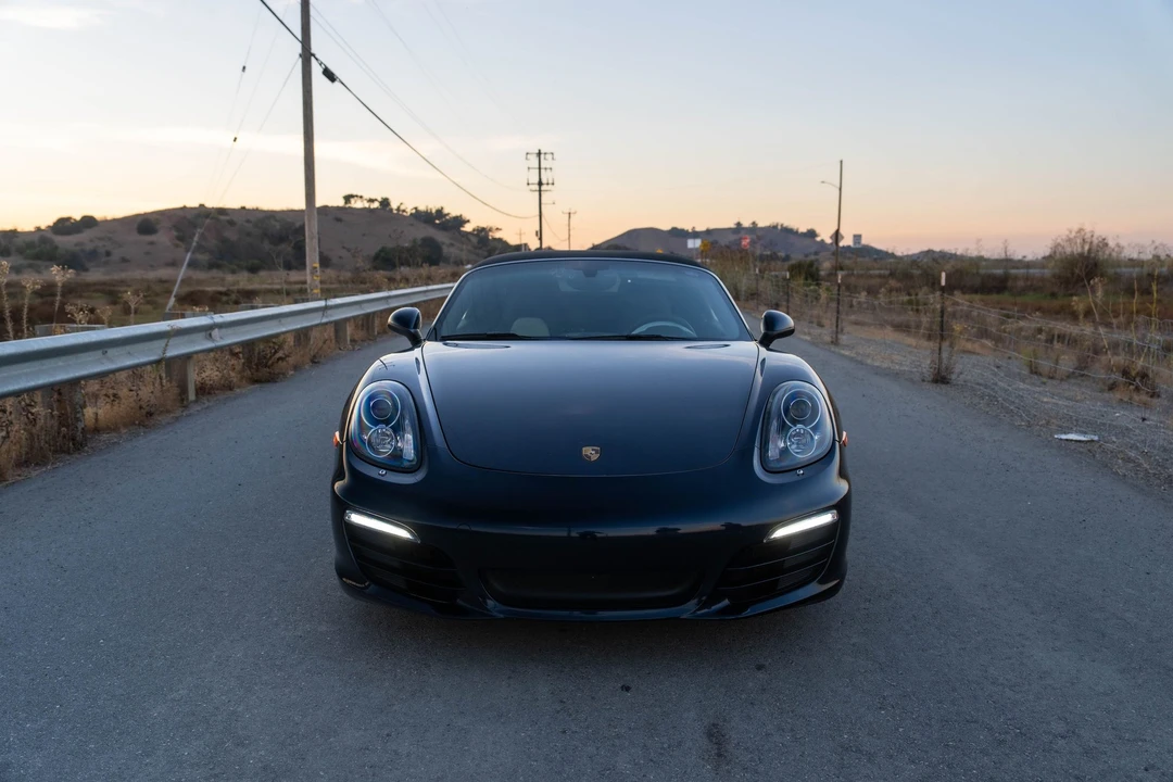 2013 Porsche 981 Boxster - Image 2 of 31
