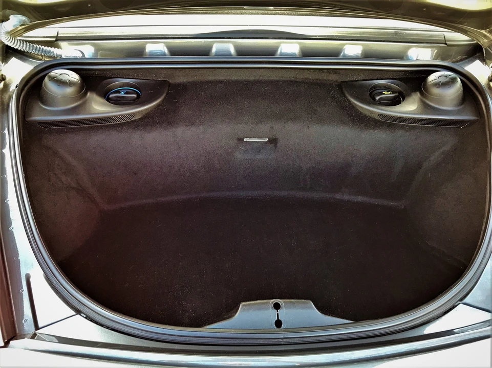 2013 Porsche 981 Boxster - Image 23 of 31