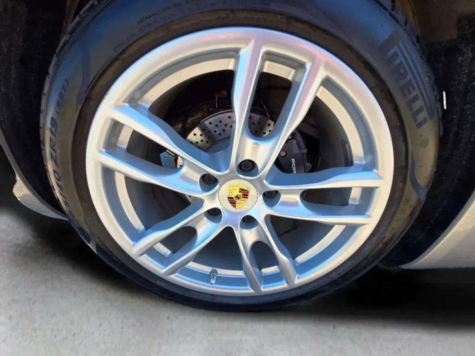 2013 Porsche 981 Boxster - Image 27 of 31