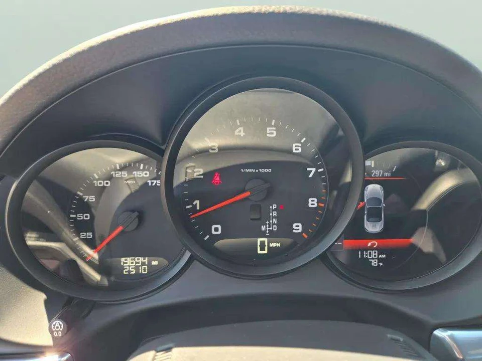 2013 Porsche 981 Boxster - Image 17 of 31
