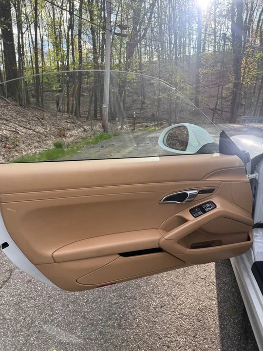 2013 Porsche 981 Boxster - Image 13 of 19