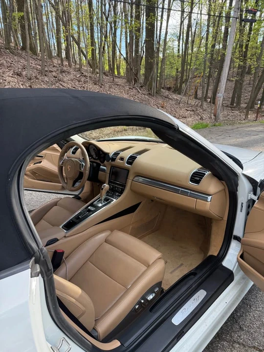2013 Porsche 981 Boxster - Image 14 of 19