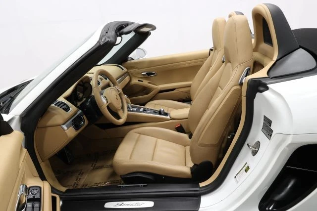 2013 Porsche 981 Boxster - Image 10 of 12