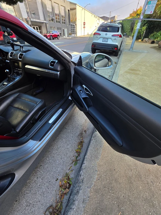 2013 Porsche 981 Boxster - Image 7 of 8