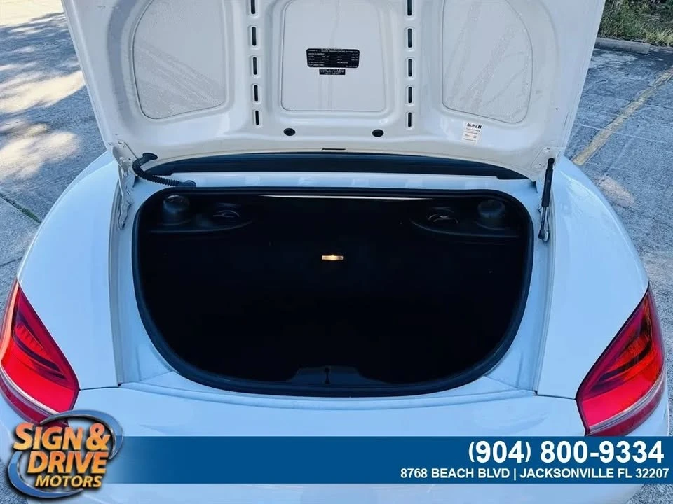 2013 Porsche 981 Boxster - Image 10 of 17
