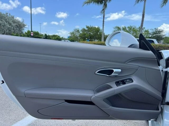 2013 Porsche 981 Boxster S - Image 17 of 21