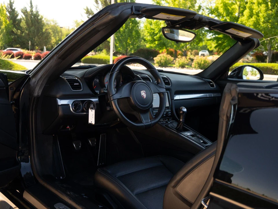2013 Porsche 981 Boxster S - Image 25 of 31
